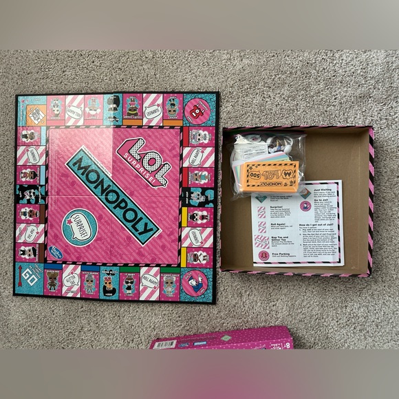 L.O.L. surprise monopoly, very good used condition, all pieces there - Picture 2 of 2
